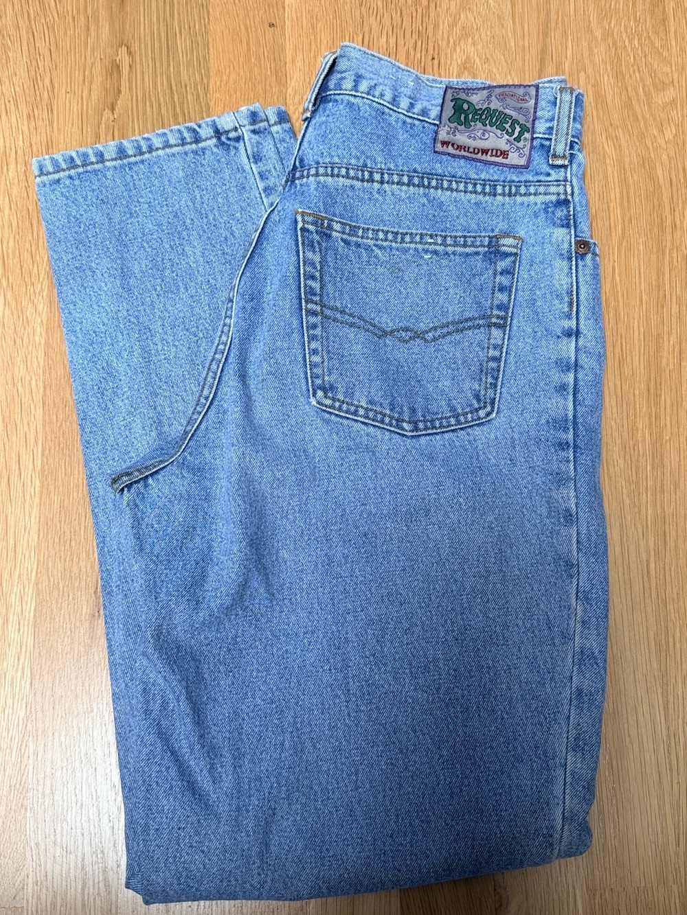Vintage Y2K straight leg mom jeans
